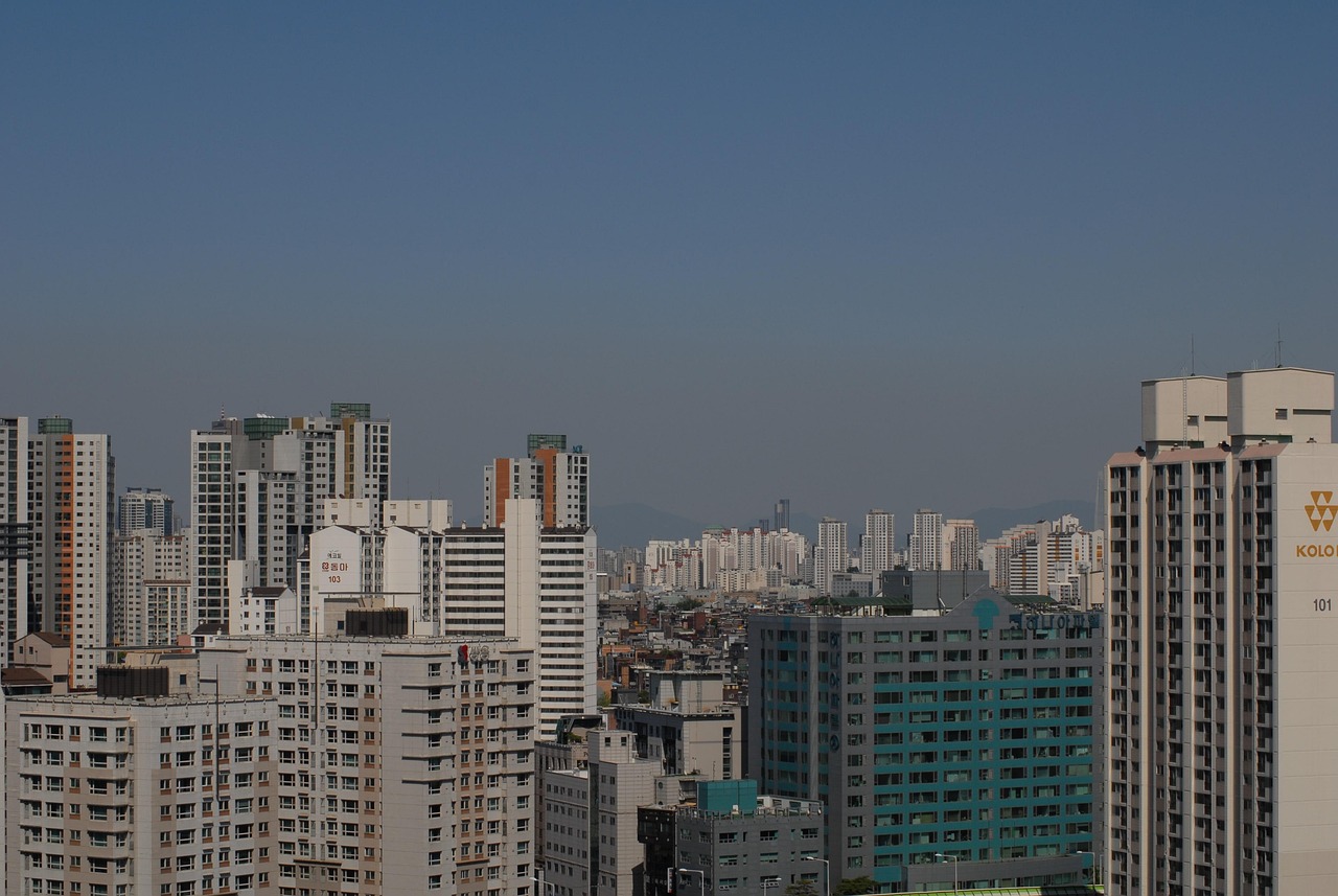 芮城三室一廳最新房價(jià)，市場(chǎng)趨勢(shì)與購房指南