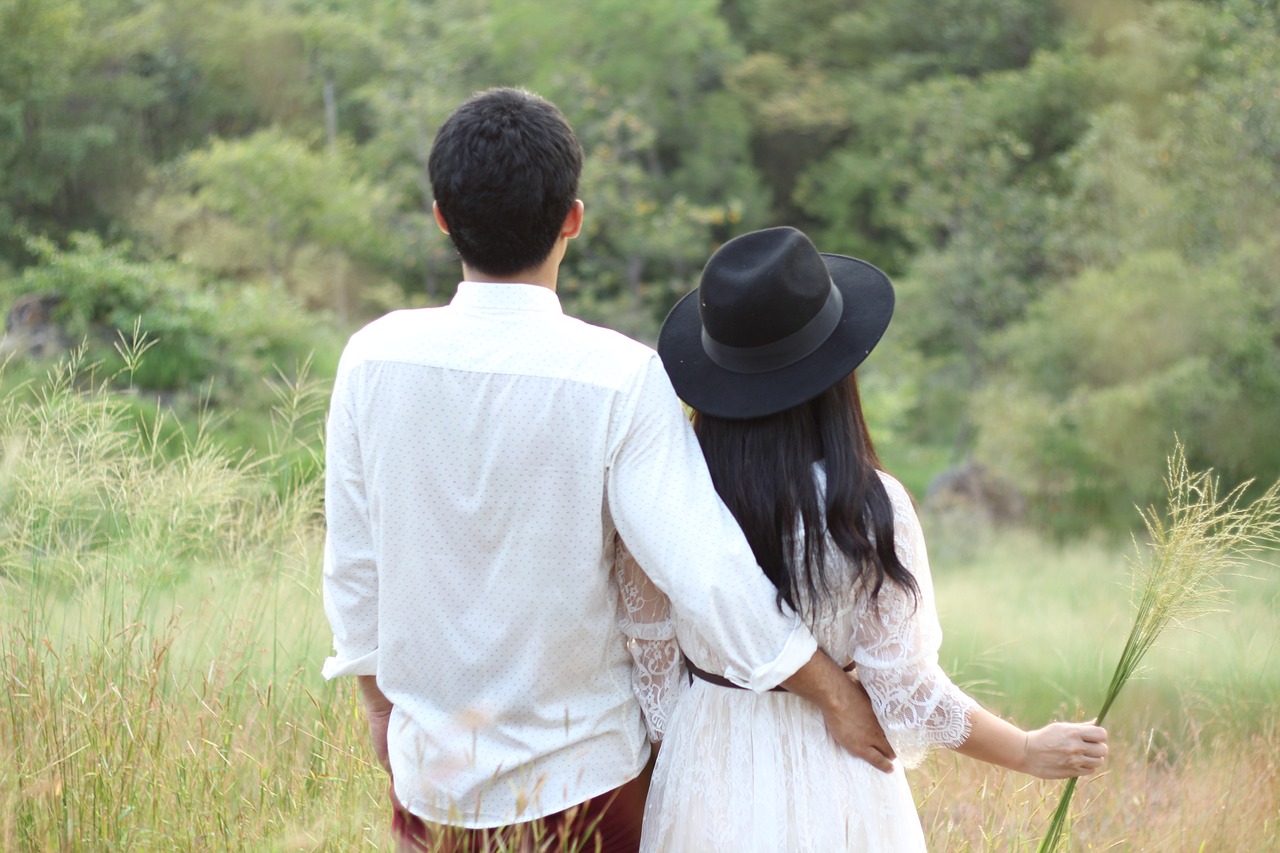 最新章節(jié)揭秘，我的23歲美女房東的故事